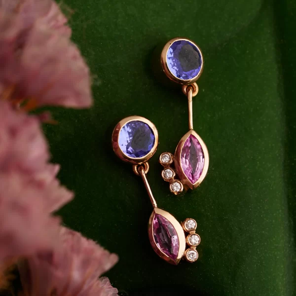 earrings in pink gold 18K with round blue tanzanite and marquise pink saphir and diamonds