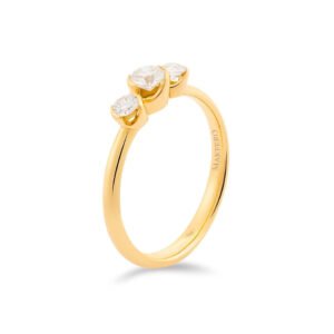 Yellow gold ring with one central round diamond, 3.6 mm, and two round side diamonds, 2.8 mm each