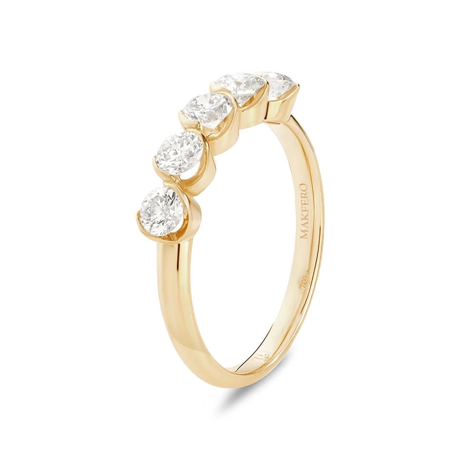 Yellow gold ring with five round diamonds, 3.5 mm each, set along the band