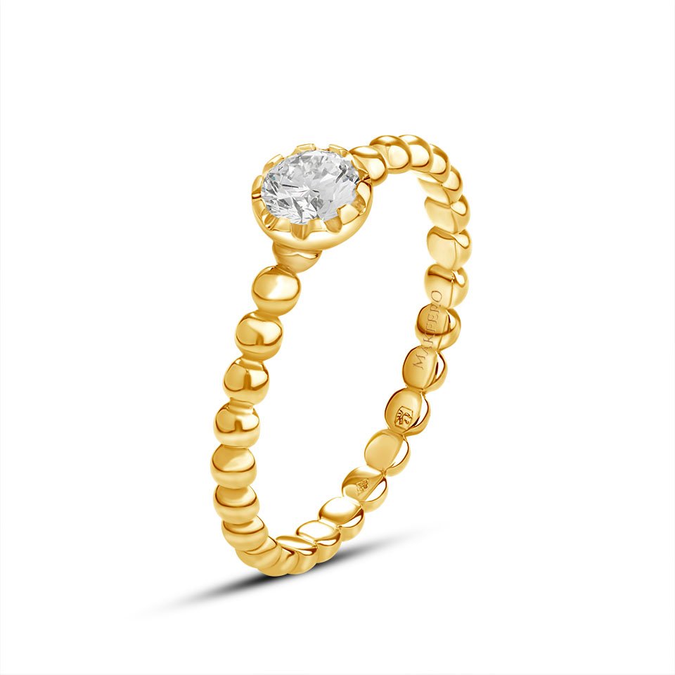 Yellow gold ring with a beaded band and one central round diamond, 4.2 mm, color D–E–F, VVS clarity