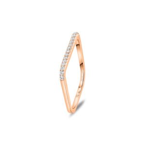 Rose gold wedding band set with 15 round diamonds