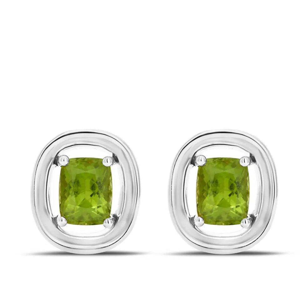 Pair of Tiare earrings in 18K white gold set with two cushion-cut peridots