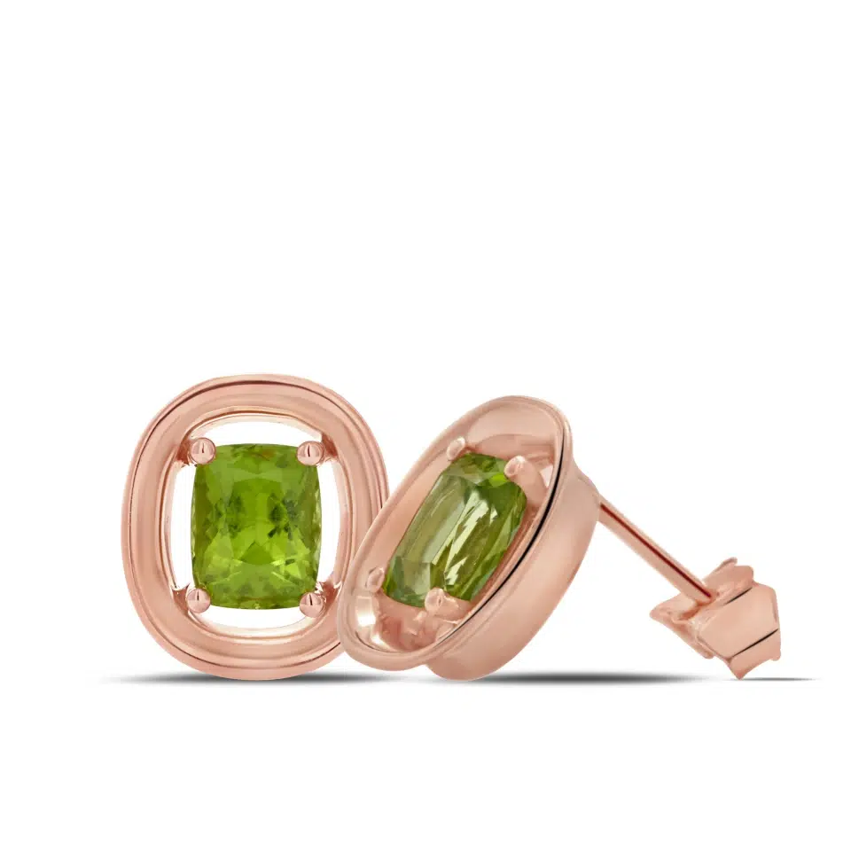 Pair of Tiare earrings in 18K rose gold set with two cushion-cut peridots