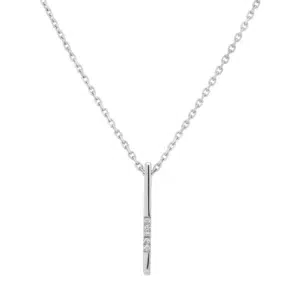 Triolet B necklace in 18K gold set with four diamonds, G-H color, VS-SI clarity.
