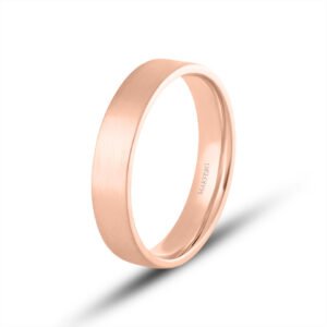 Xana wedding ring in gold with matte surface finish