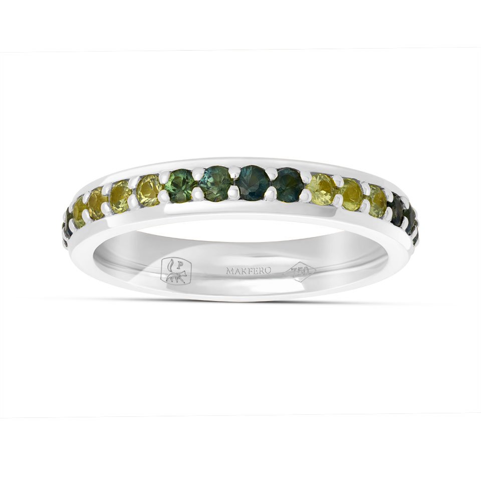 Zoé ring in 18K gold with a line of degraded color sapphires